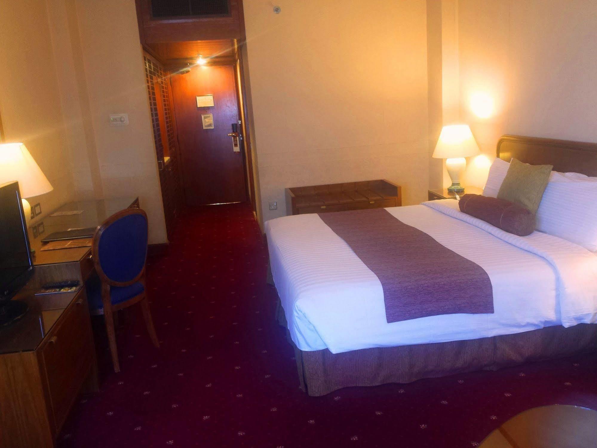 Safir International Hotel Kuwait Кувейт Экстерьер фото